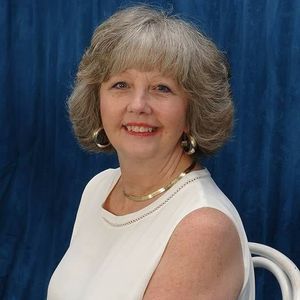 Meet your Posher, Debra